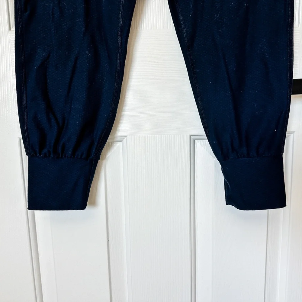 Vuori Women’s Black Jogger Pants - Size X-Small